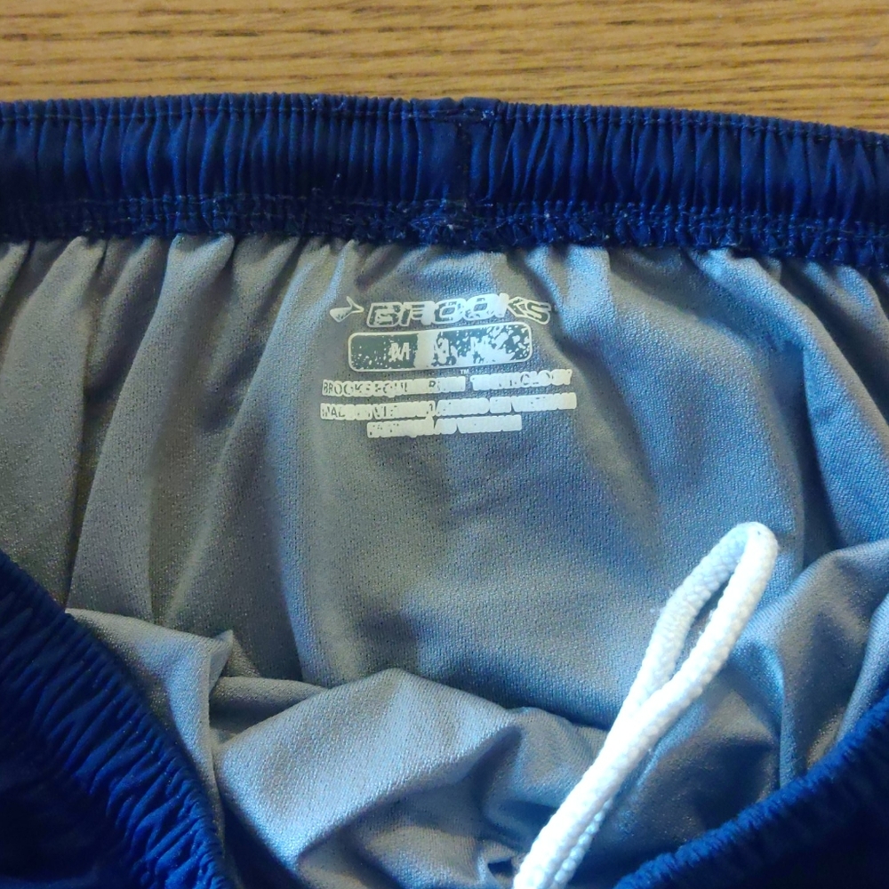Brooks Split Running Shorts - image 3